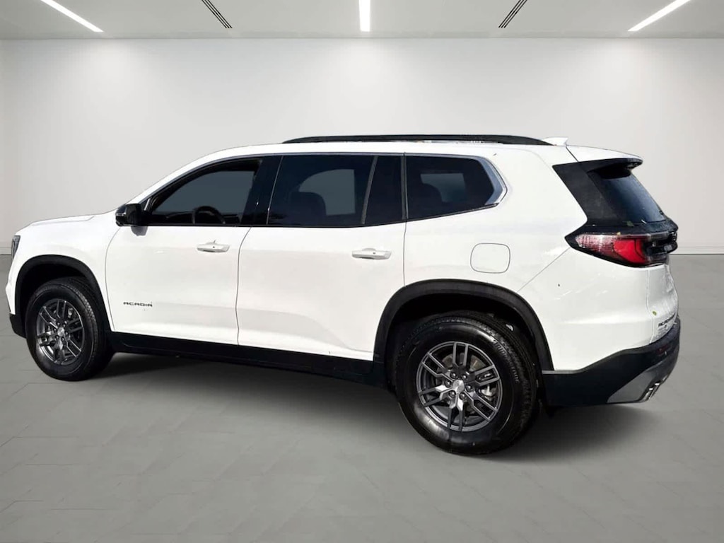 Used 2025 GMC Acadia AWD Elevation