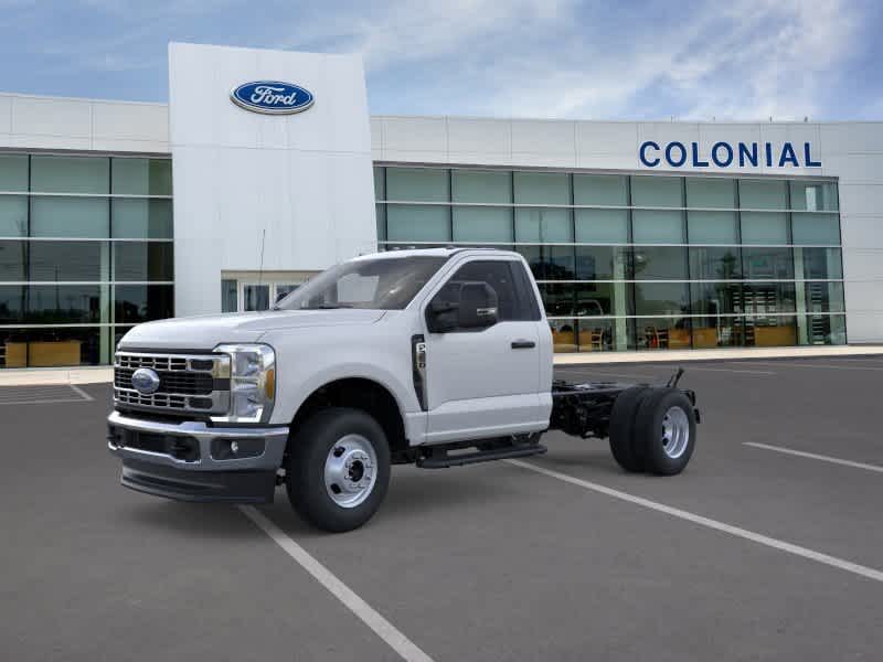 2026 Ford F-350 XL 4x4 Regular Cab 145-In DRW's photo