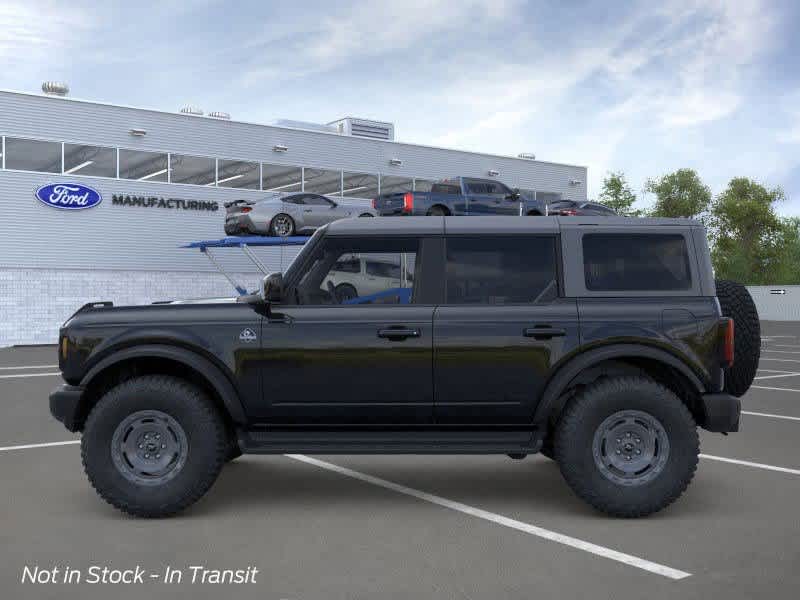 2025 Ford Bronco Outer Banks photo 3