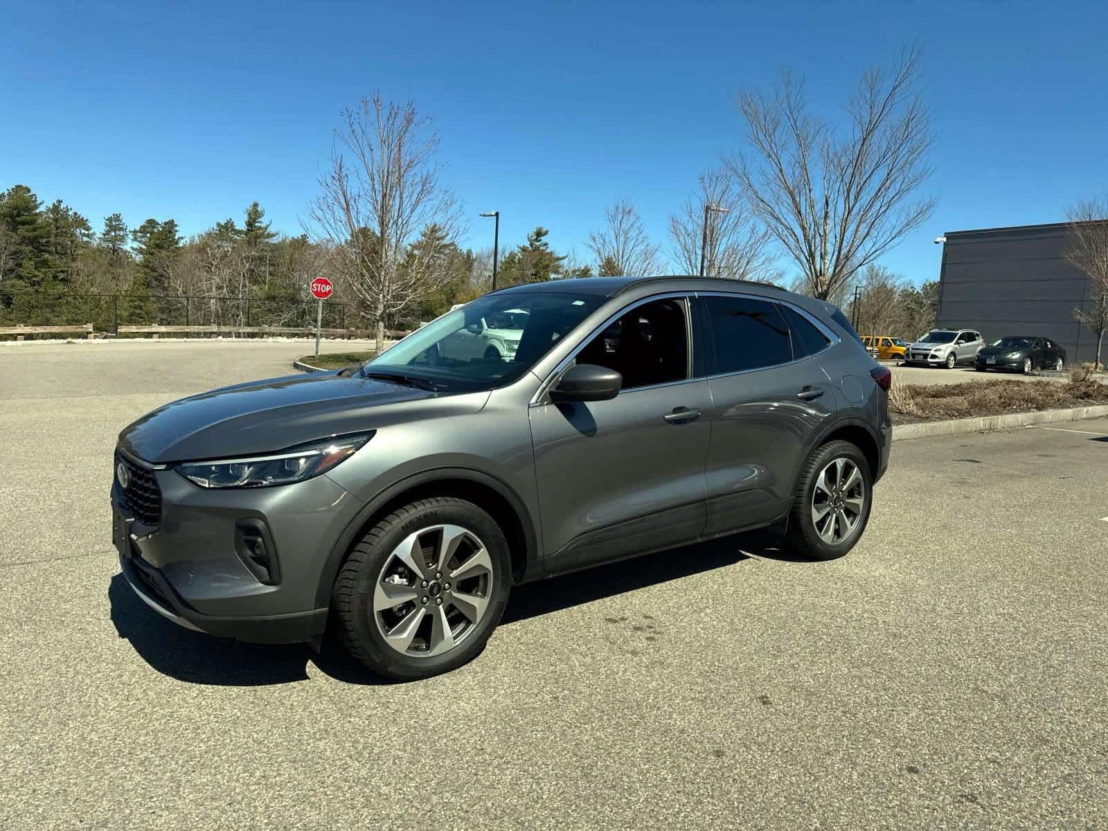 2025 Ford Escape Platinum