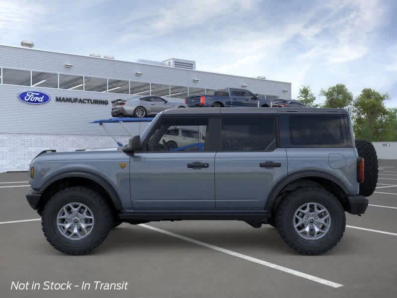 2025 Ford Bronco Badlands photo 3