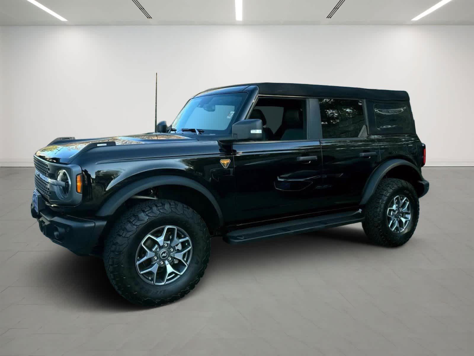 2023 Ford Bronco Badlands's photo