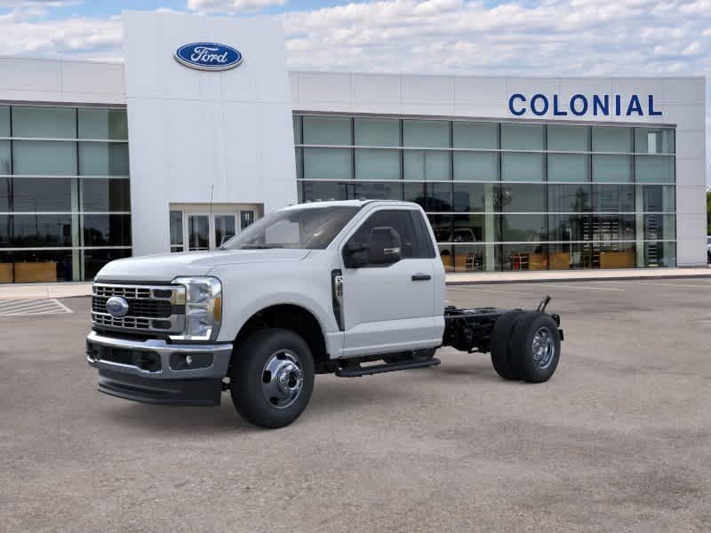 2026 Ford F-350 Super Duty Chassis Cab