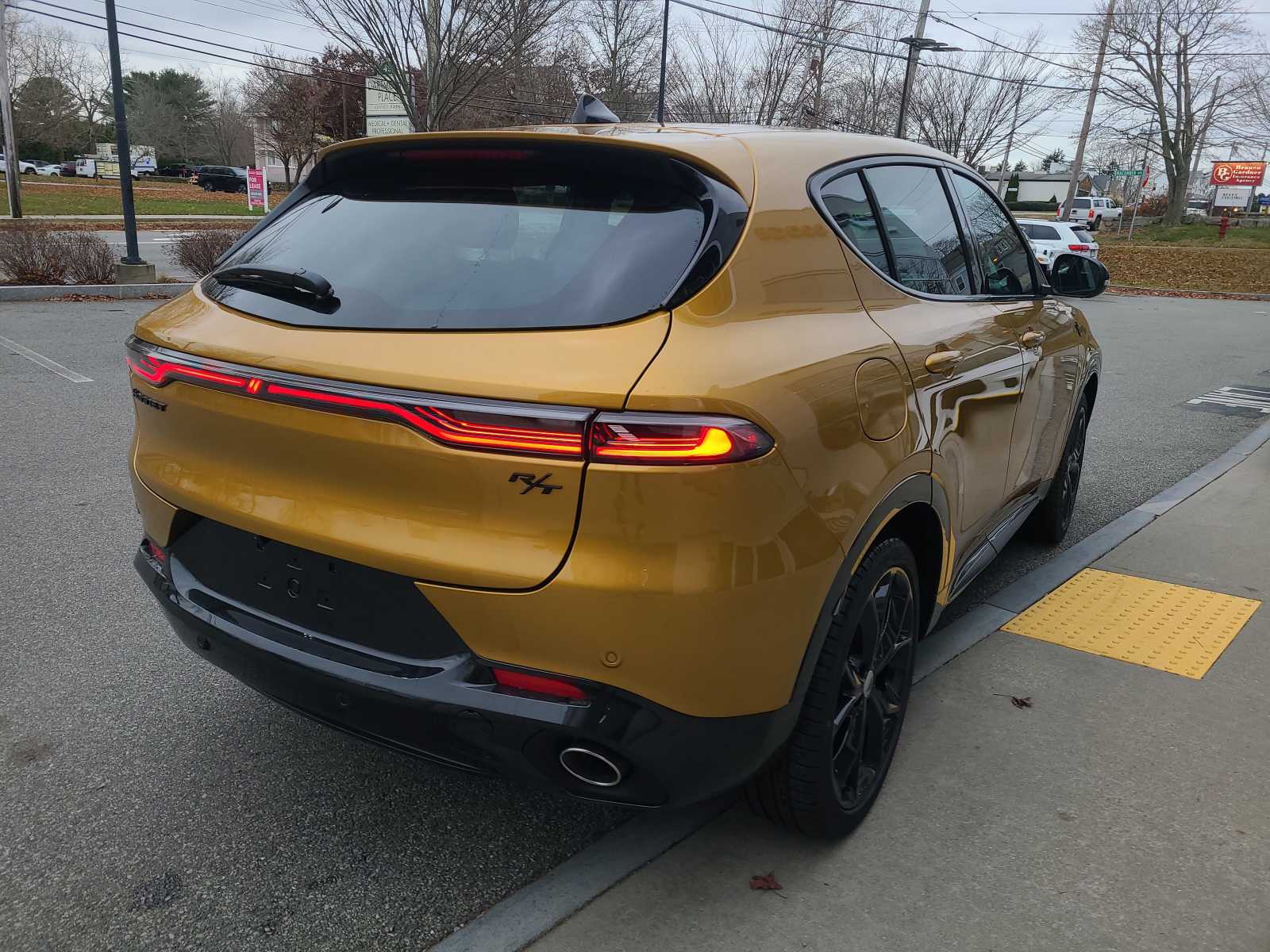 2024 Dodge Hornet R/T photo 4