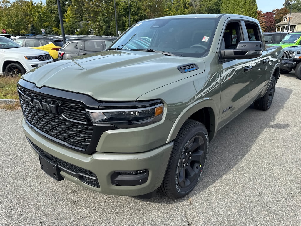 New 2025 Ram 1500 BIG HORN CREW CAB 4X4 5'7 BOX Pickup