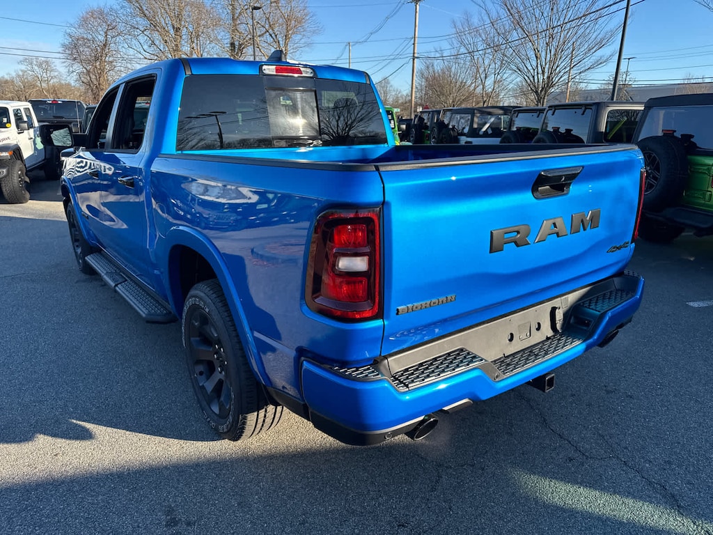 New 2026 Ram 1500 BIG HORN CREW CAB 4X4 5'7 BOX Pickup