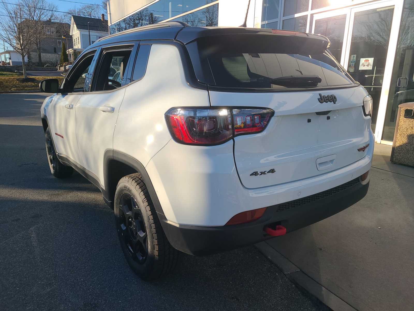 2024 Jeep Compass Trailhawk photo 3
