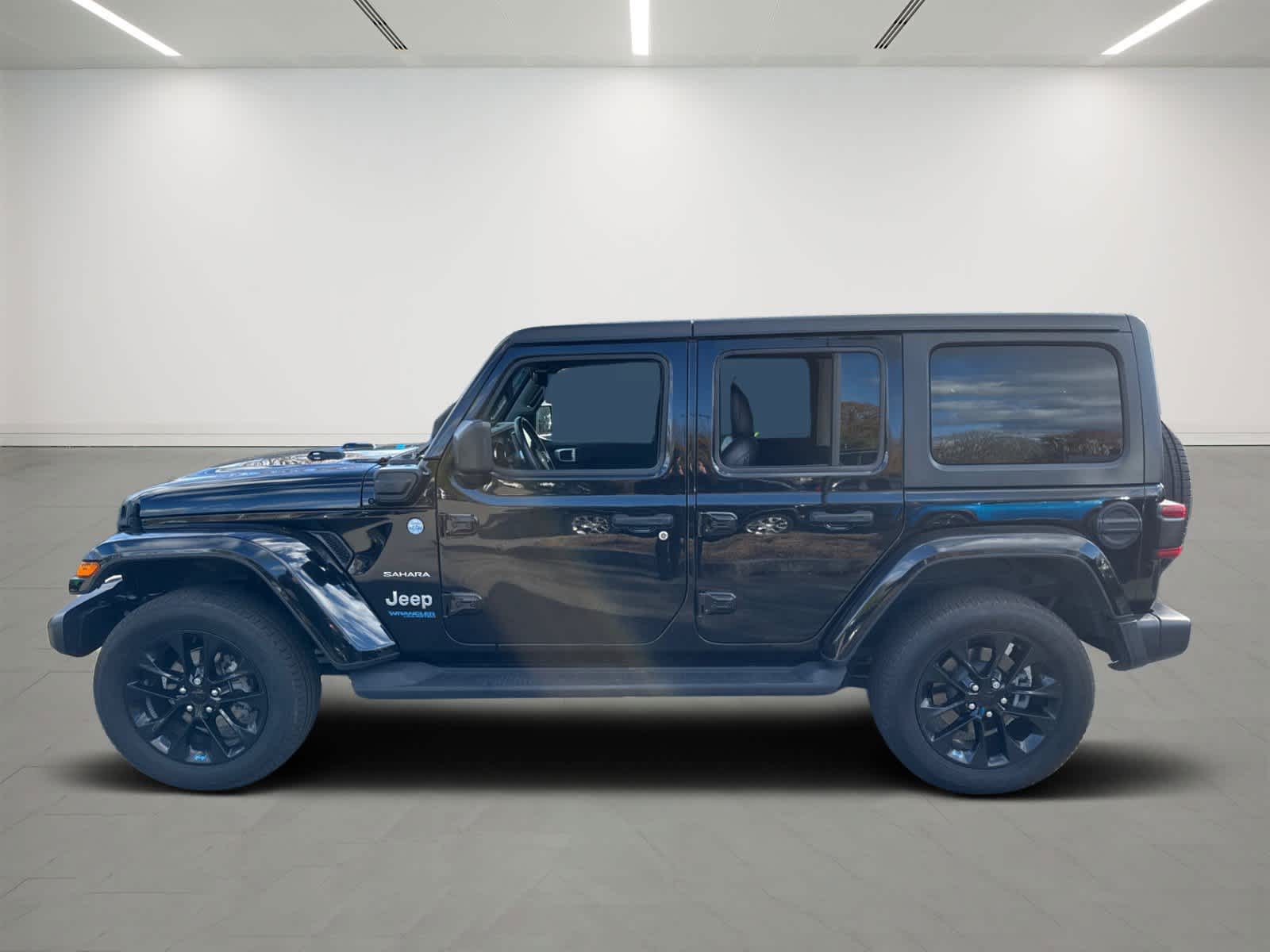2022 Jeep Wrangler Unlimited 4xe Sahara photo 3