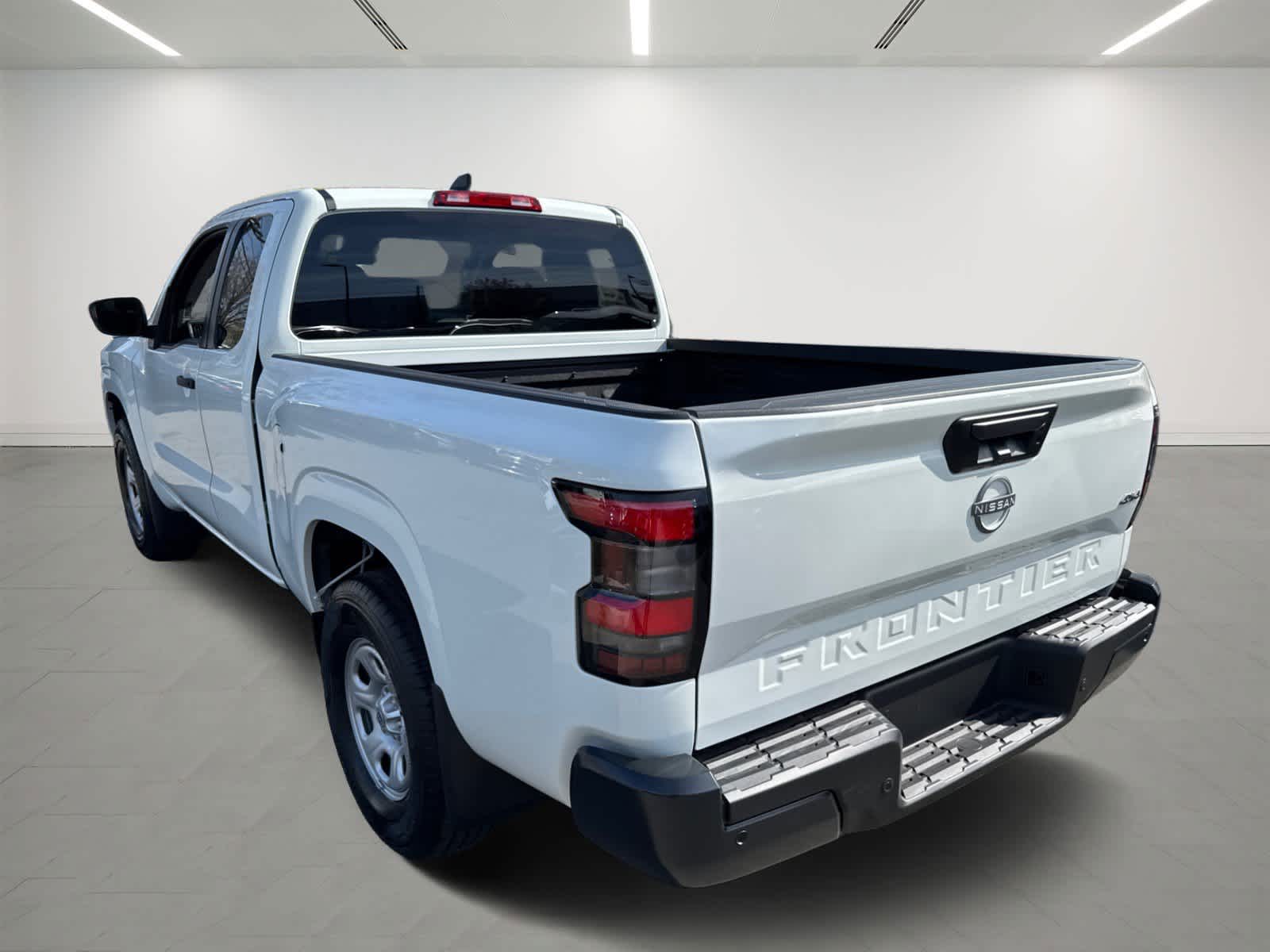2025 Nissan Frontier S photo 4