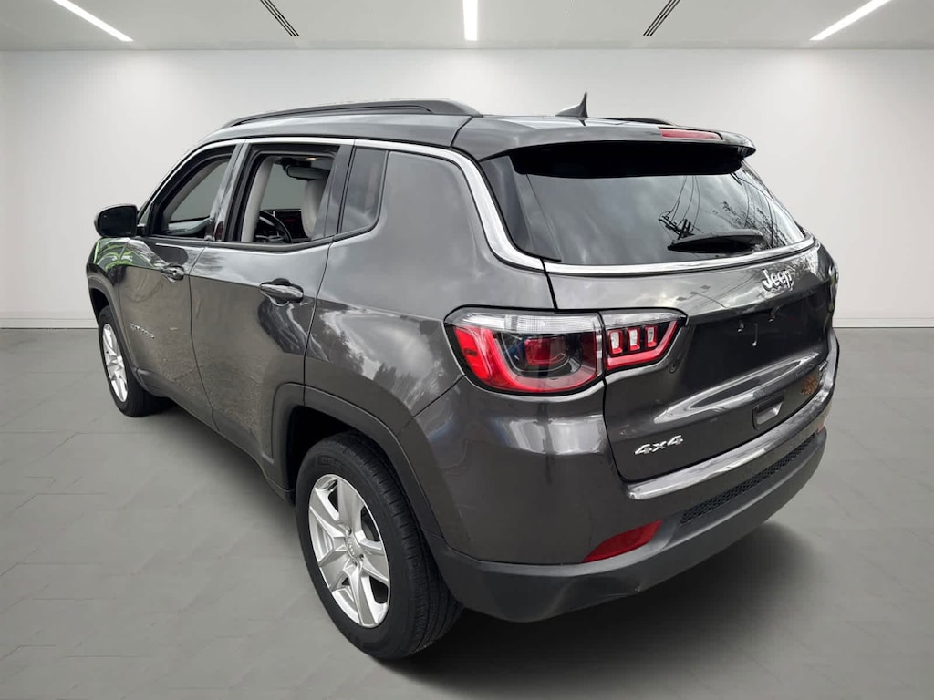 Used 2022 Jeep Compass Latitude SUV