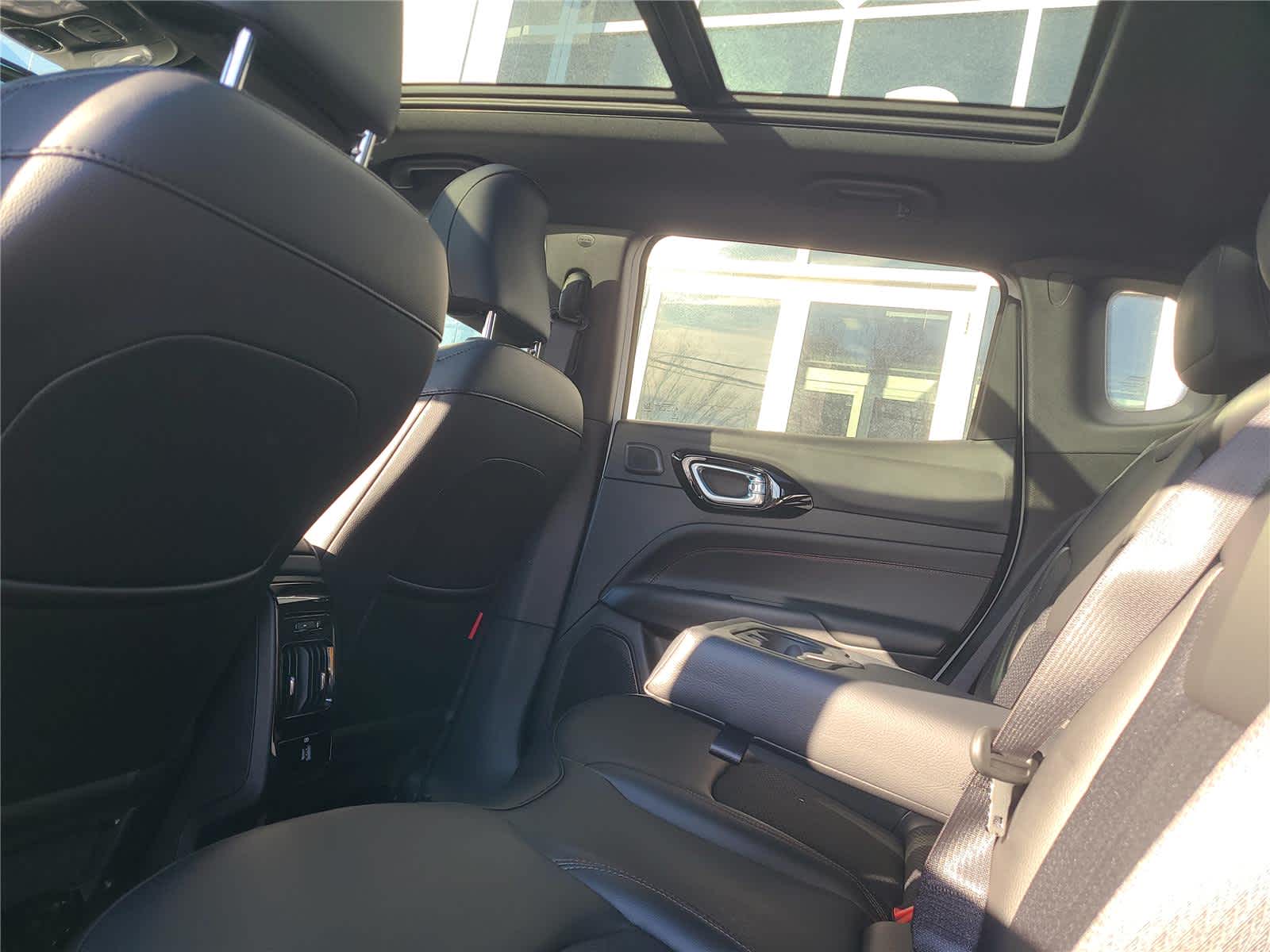 2024 Jeep Compass Trailhawk - Photo 40