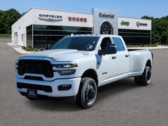 2026 Ram 3500 BIG HORN CREW CAB 4X4 8' BOX Pickup