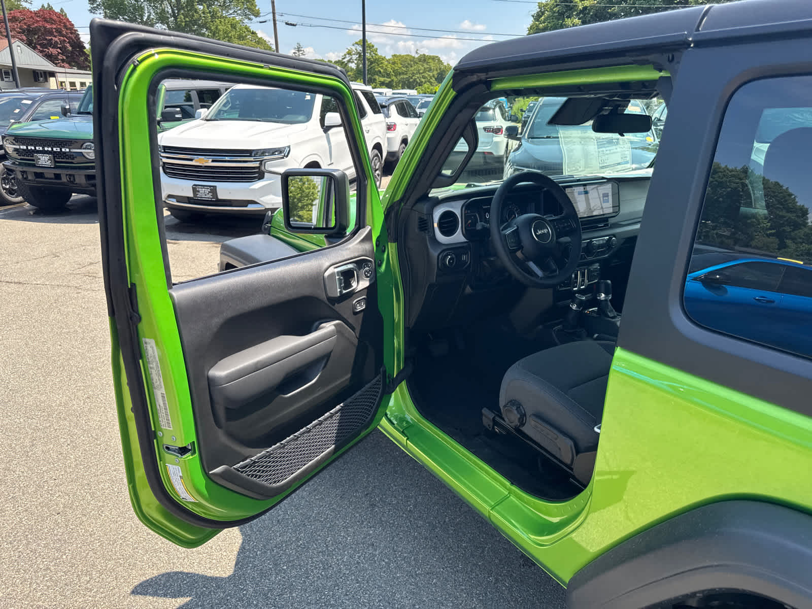 2025 Jeep Wrangler 2-Door Sport S - Photo 11