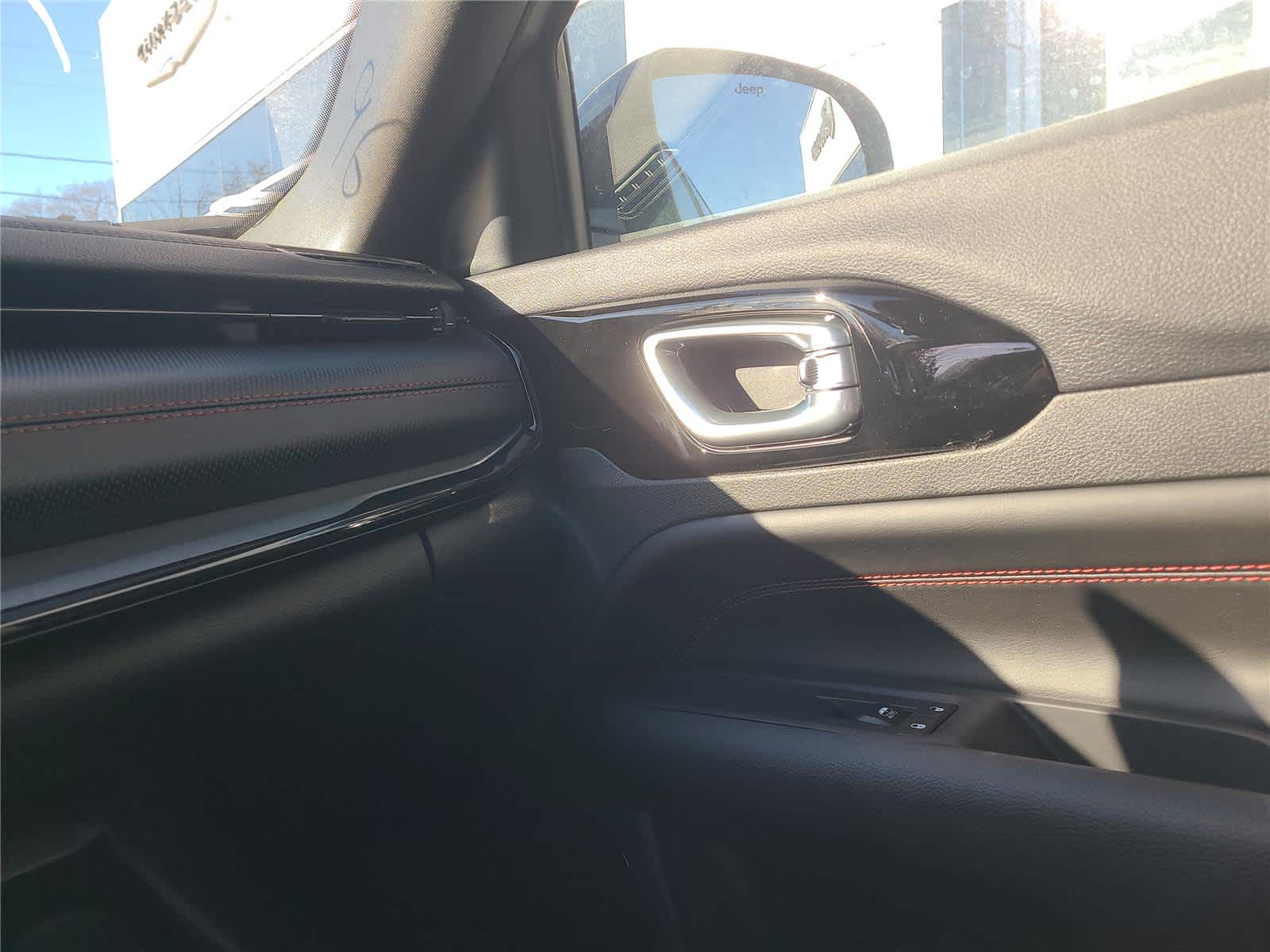 2024 Jeep Compass Trailhawk - Photo 35