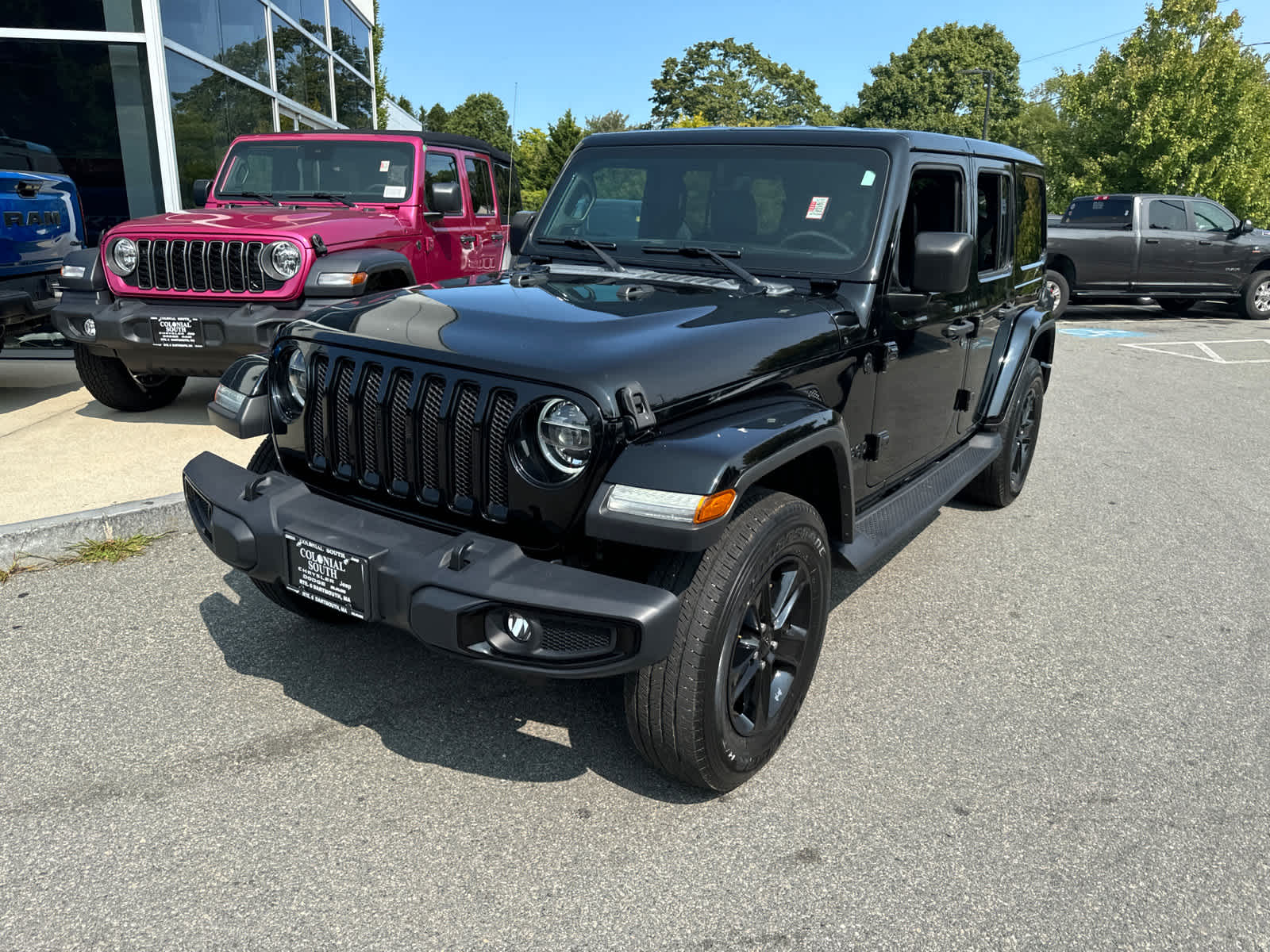 Used 2020 Jeep Wrangler Unlimited Sahara Altitude with VIN 1C4HJXEN2LW242822 for sale in Dartmouth, MA