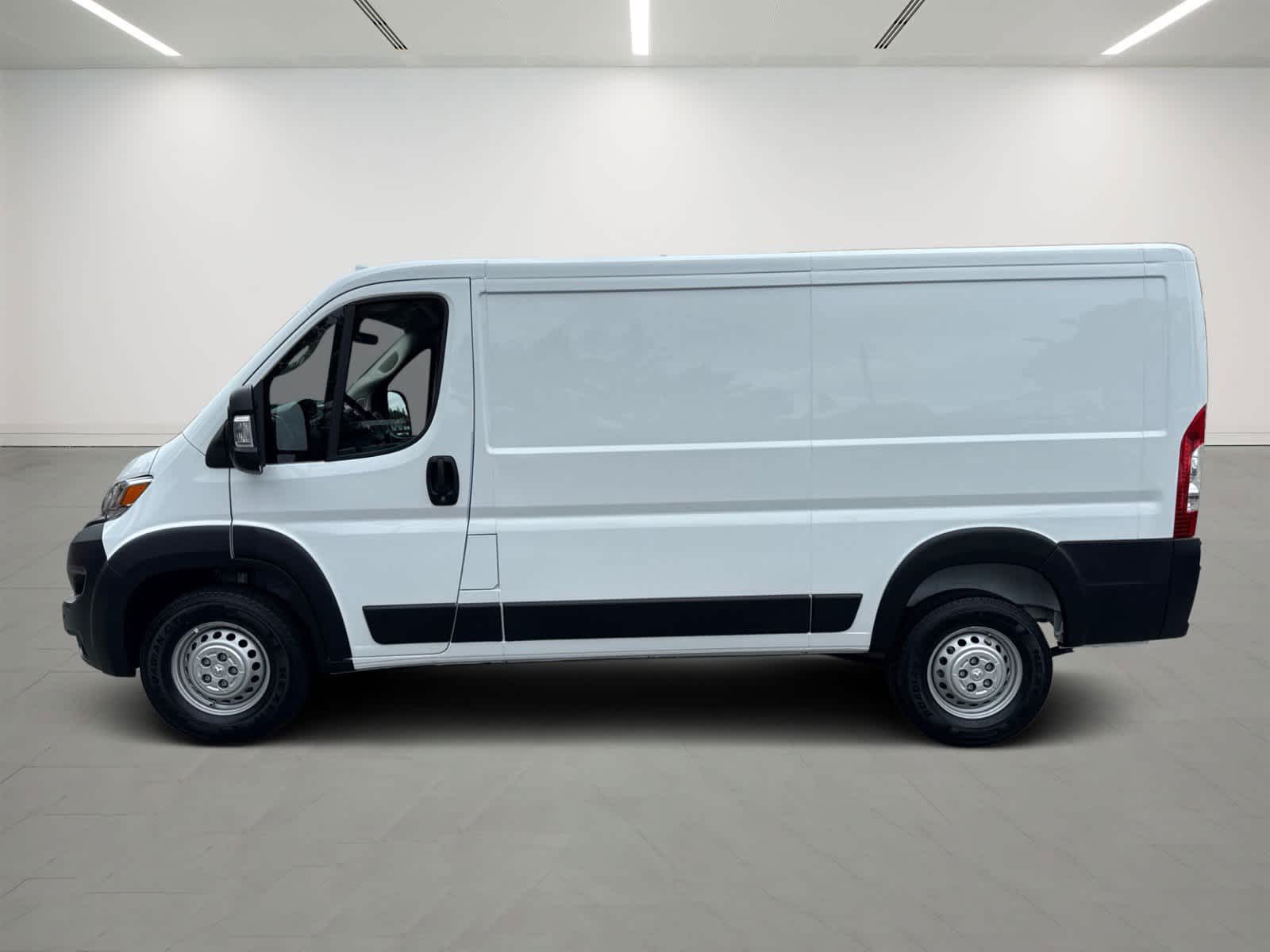 2025 Ram ProMaster 1500 Cargo Van photo 2
