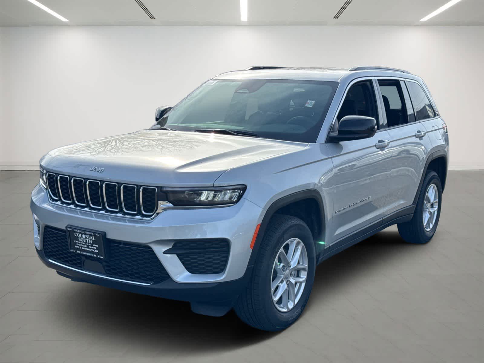 2025 Jeep Grand Cherokee Laredo's photo