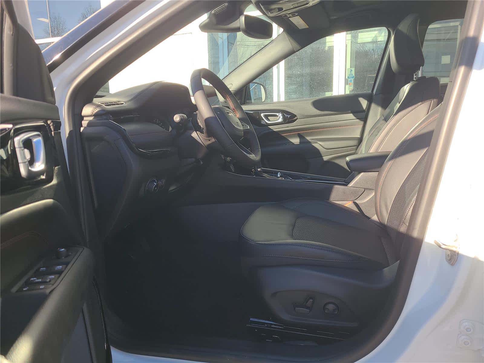 2024 Jeep Compass Trailhawk - Photo 19