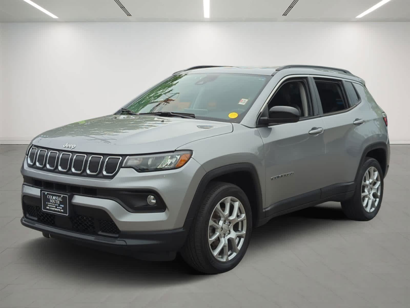 2022 Jeep Compass Latitude Lux 4X4's photo
