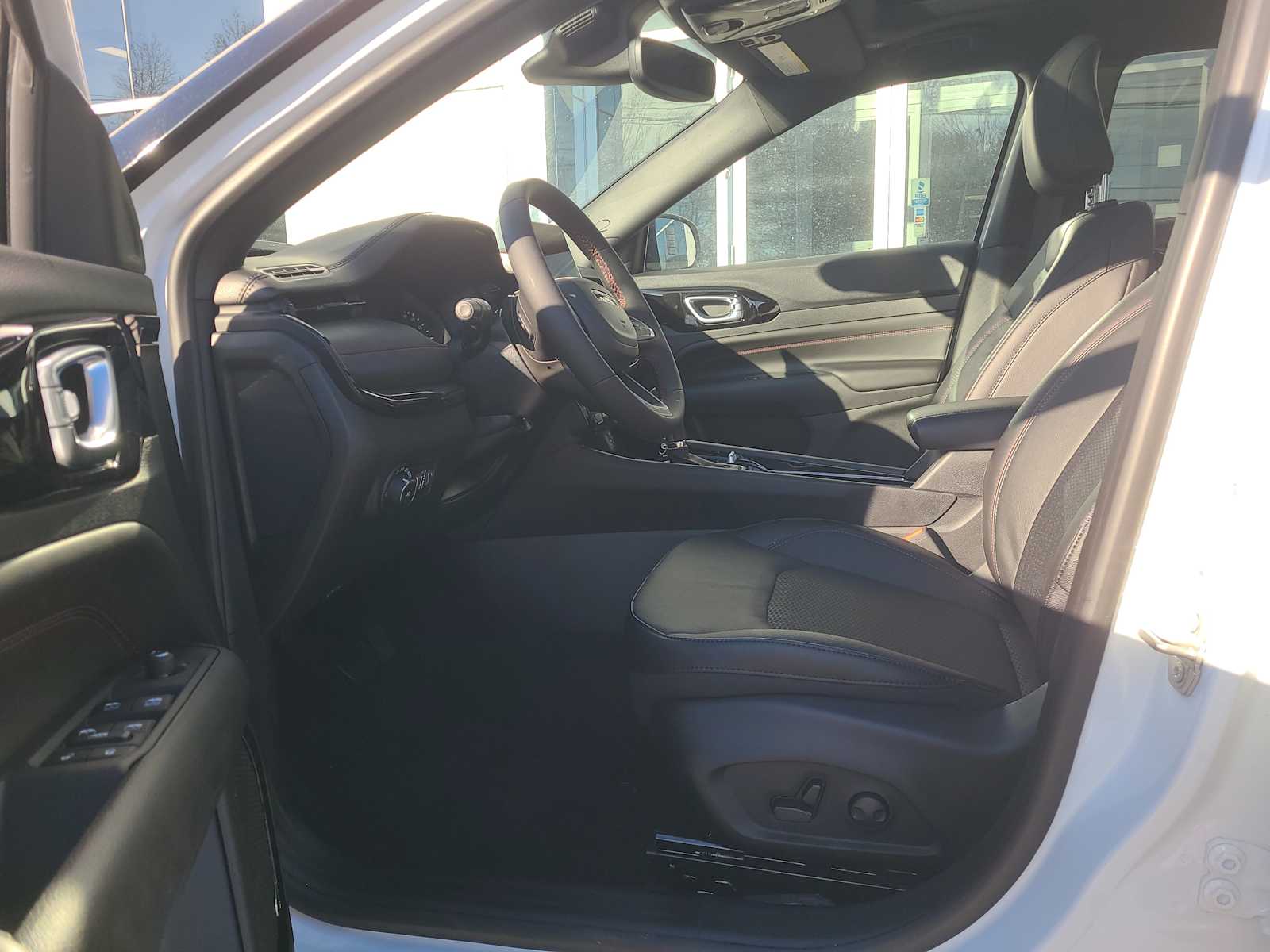 2024 Jeep Compass Trailhawk - Photo 19