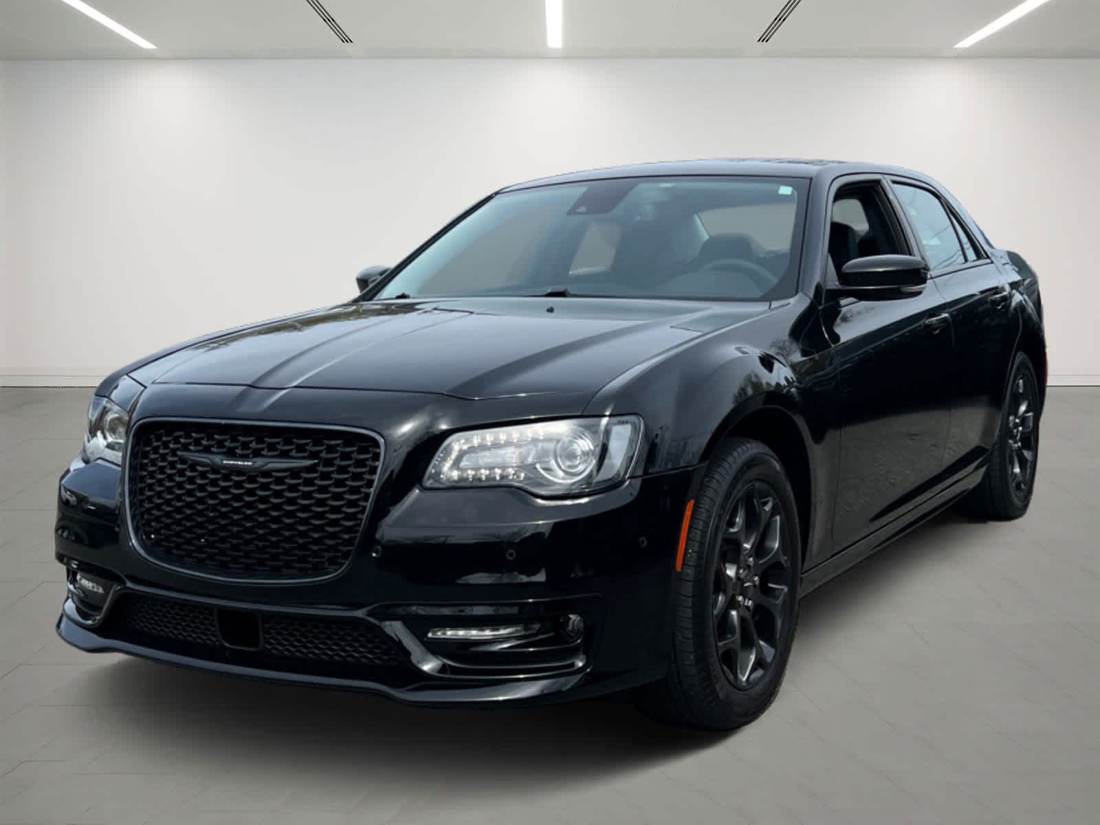 2023 Chrysler 300 Touring L