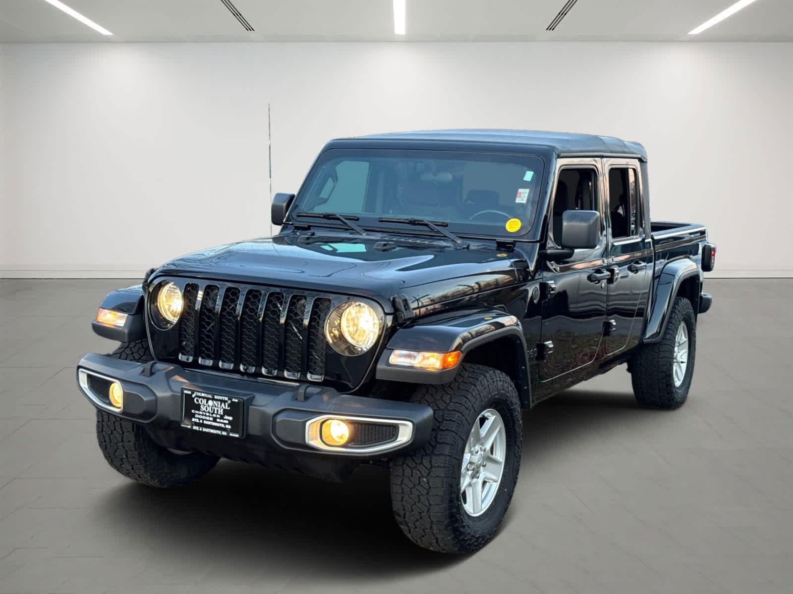 2022 Jeep Gladiator Sport S's photo
