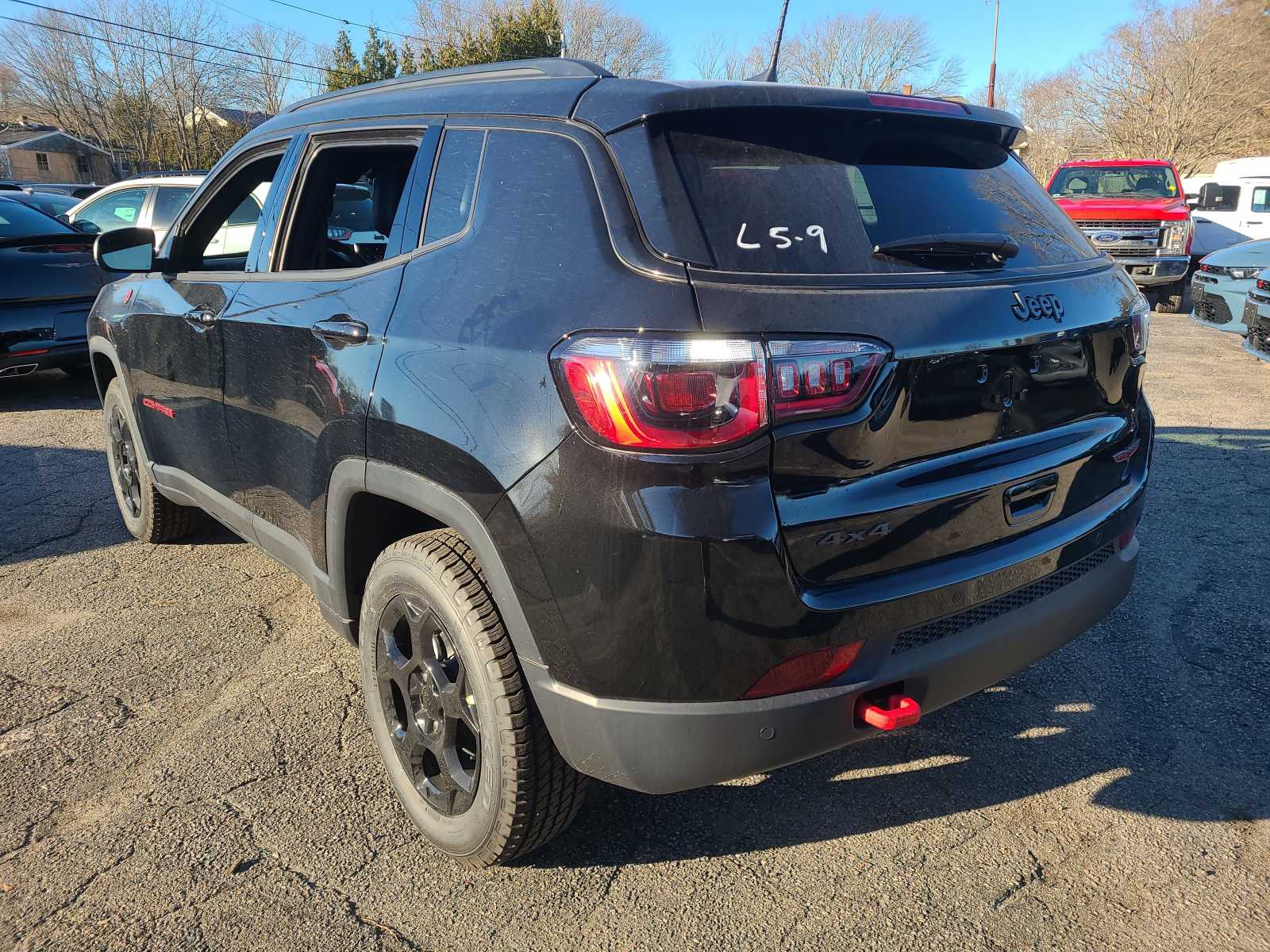 2024 Jeep Compass Trailhawk photo 3