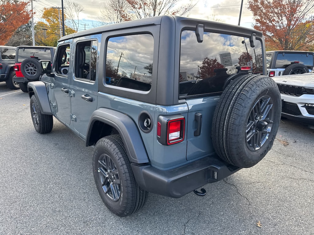 New 2026 Jeep Wrangler 4-DOOR SPORT S Sport Utility