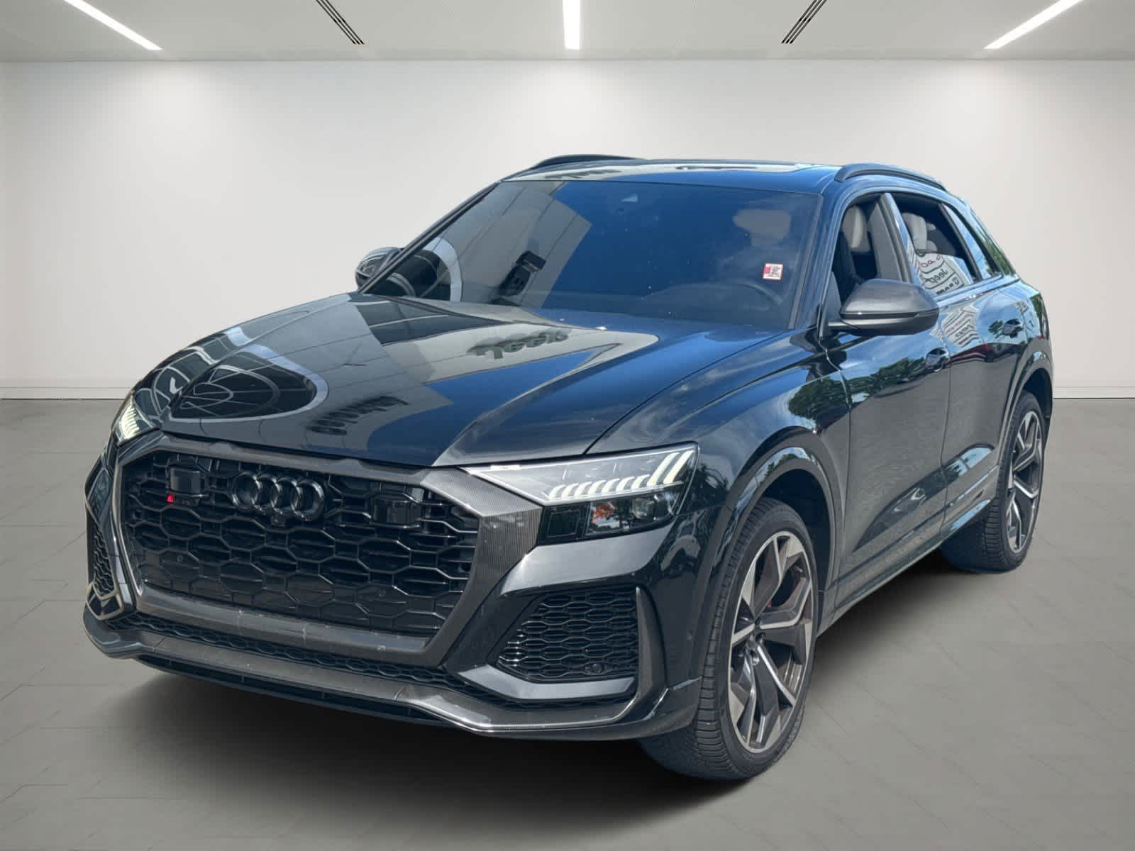 2023 Audi RS Q8 -'s photo