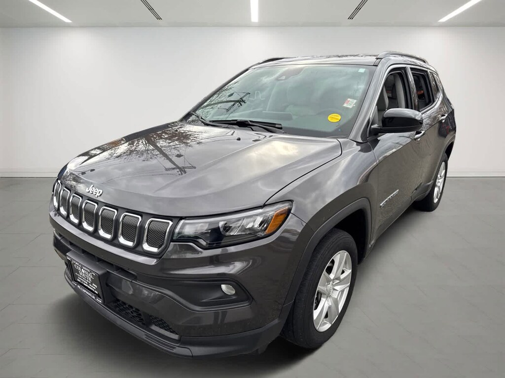 Used 2022 Jeep Compass Latitude SUV