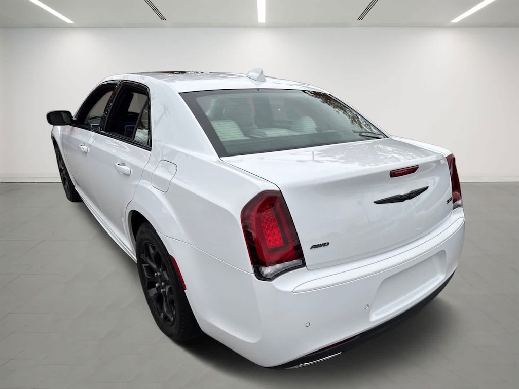 Used 2022 Chrysler 300 Touring L Sedan