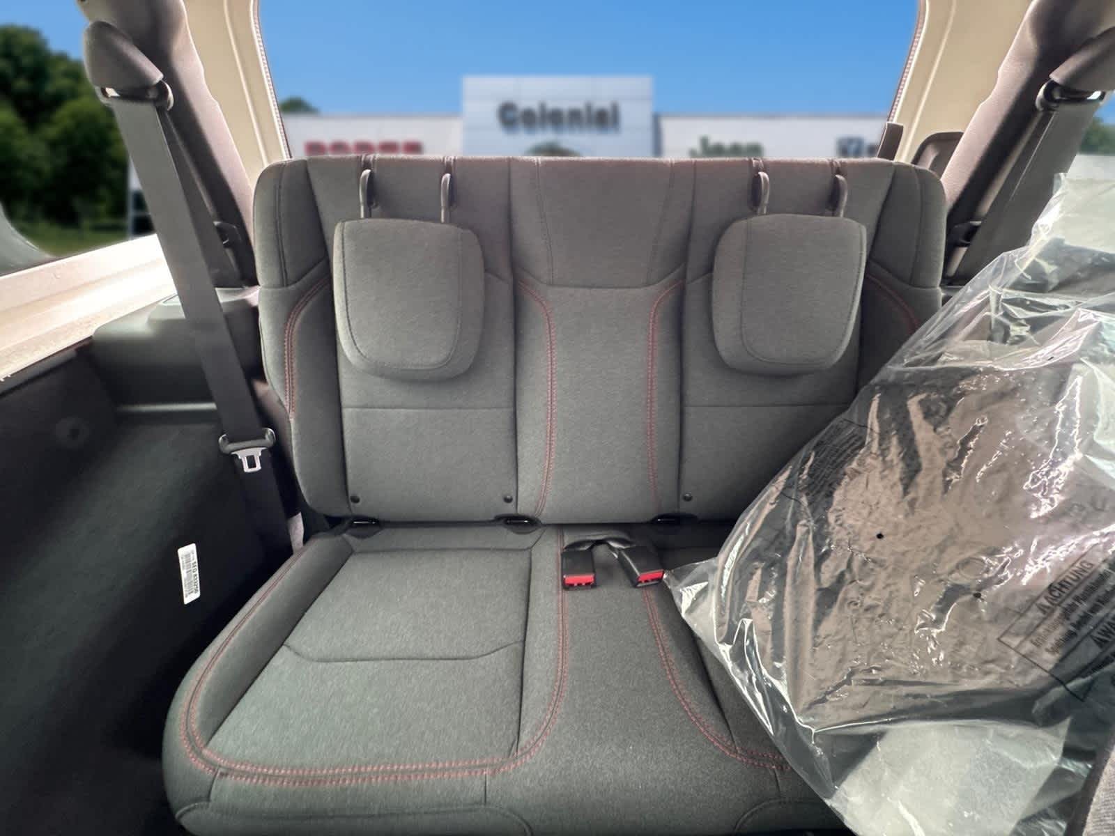 2026 Jeep Wrangler 2-Door Rubicon - Photo 27