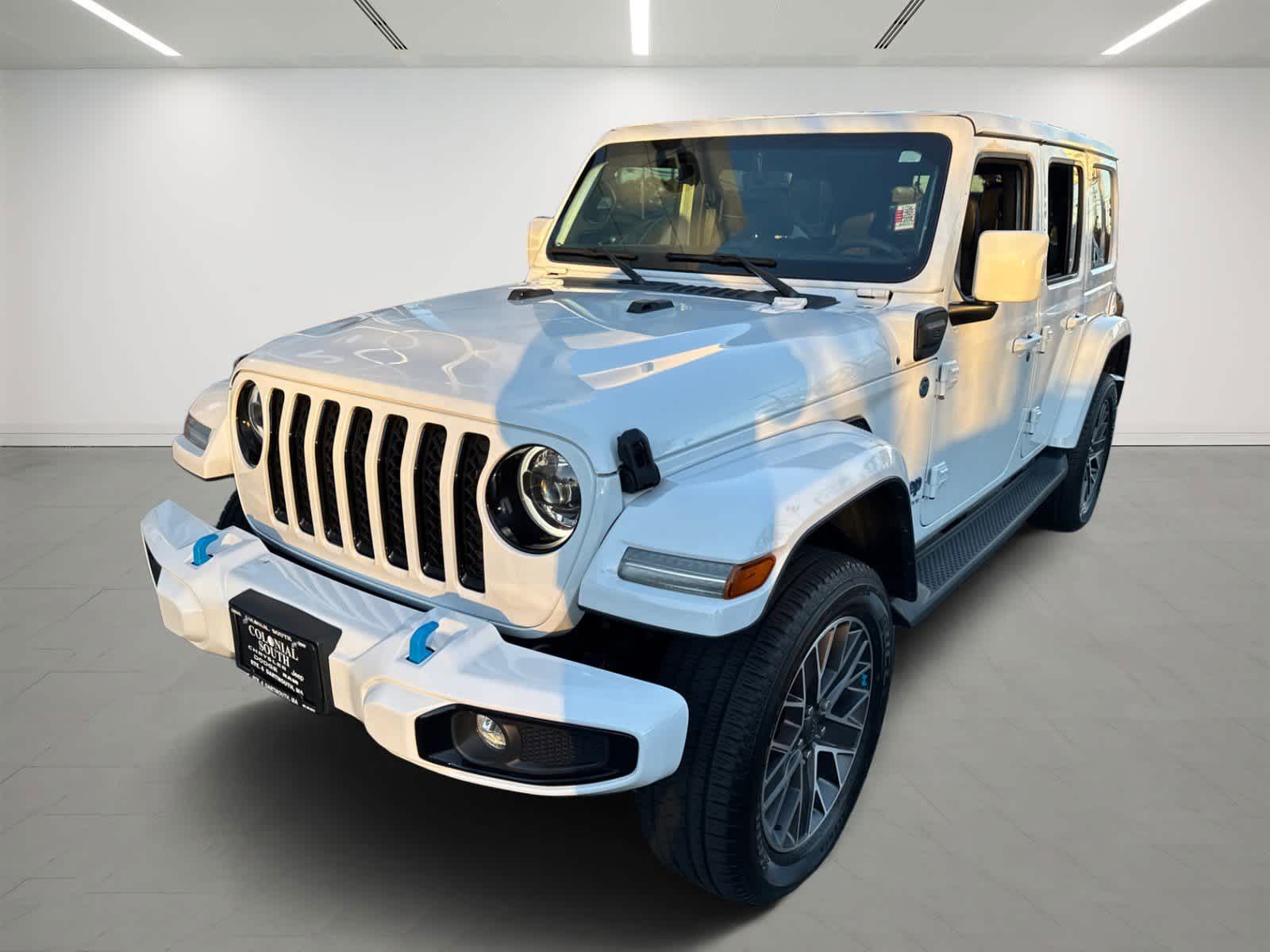 2023 Jeep Wrangler 4xe Sahara photo 2