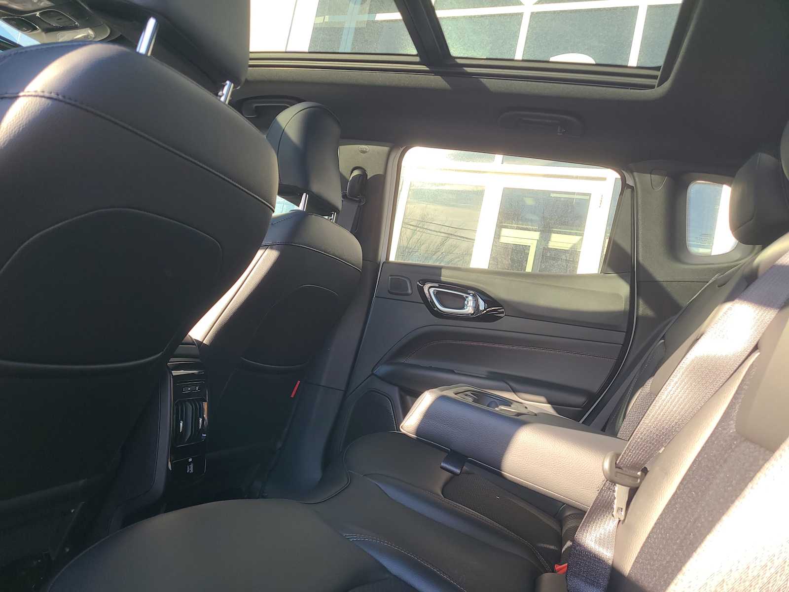 2024 Jeep Compass Trailhawk - Photo 40