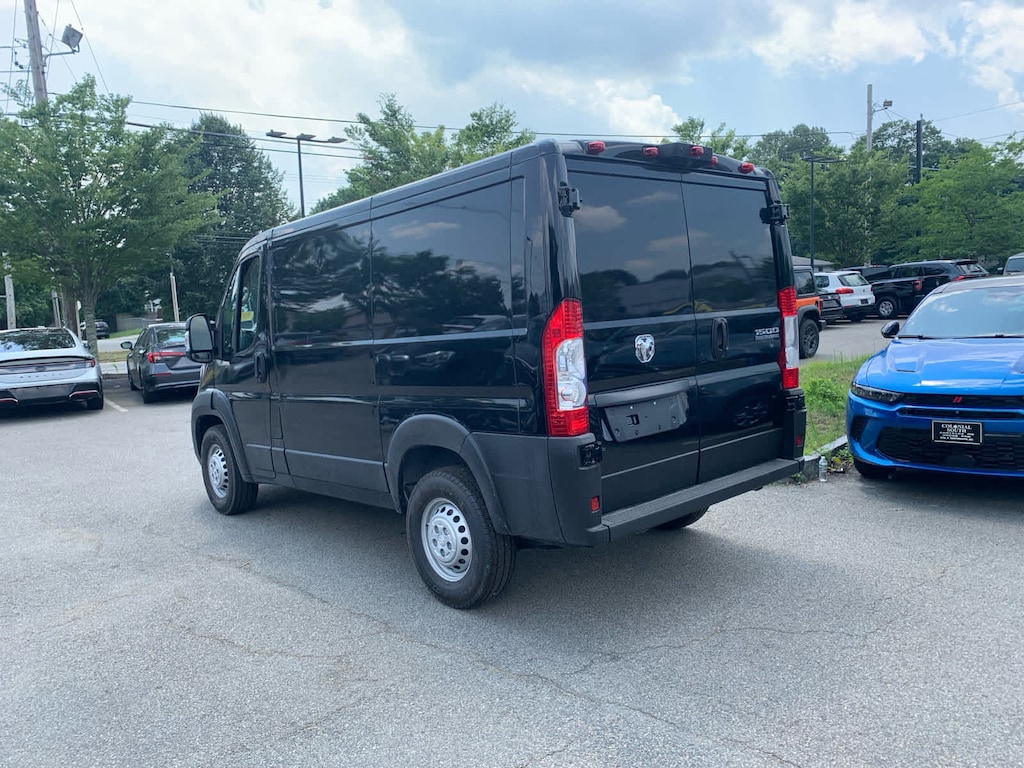 New 2025 Ram ProMaster PROMASTER 1500 TRADESMAN CARGO VAN LOW ROOF 118' W Cargo Van
