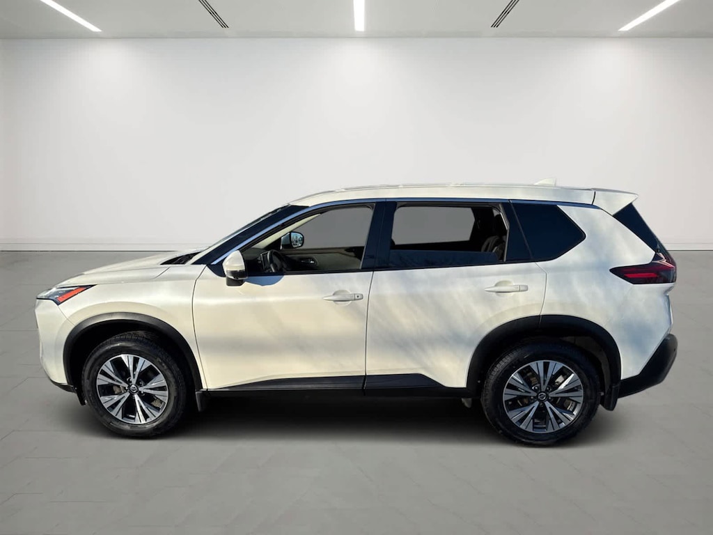 Used 2021 Nissan Rogue SV SUV
