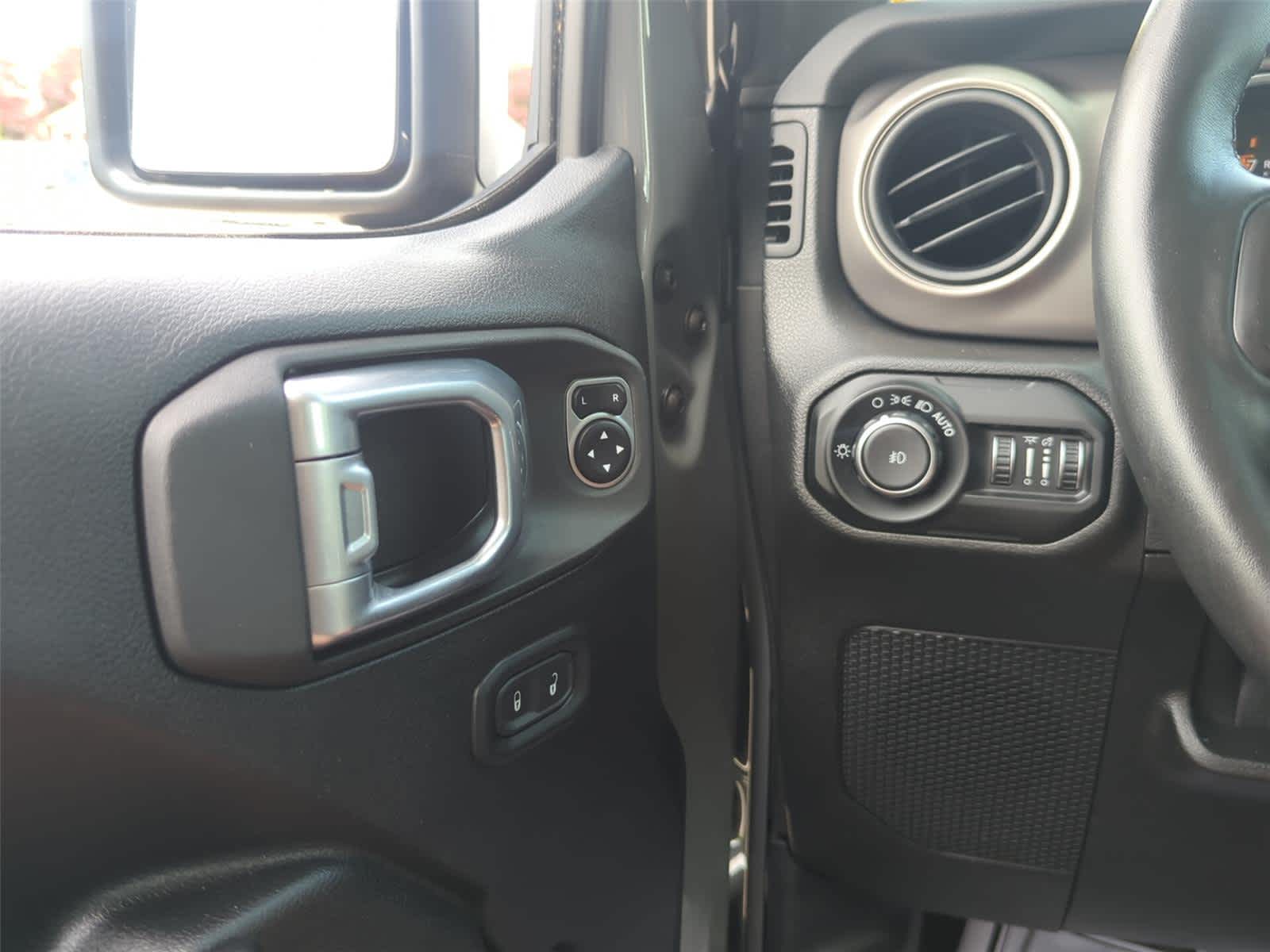 2021 Jeep Wrangler Unlimited Sport S - Photo 20