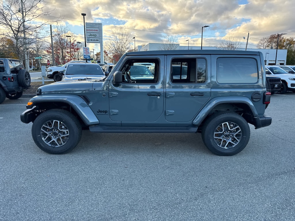 New 2026 Jeep Wrangler 4-DOOR SAHARA Sport Utility