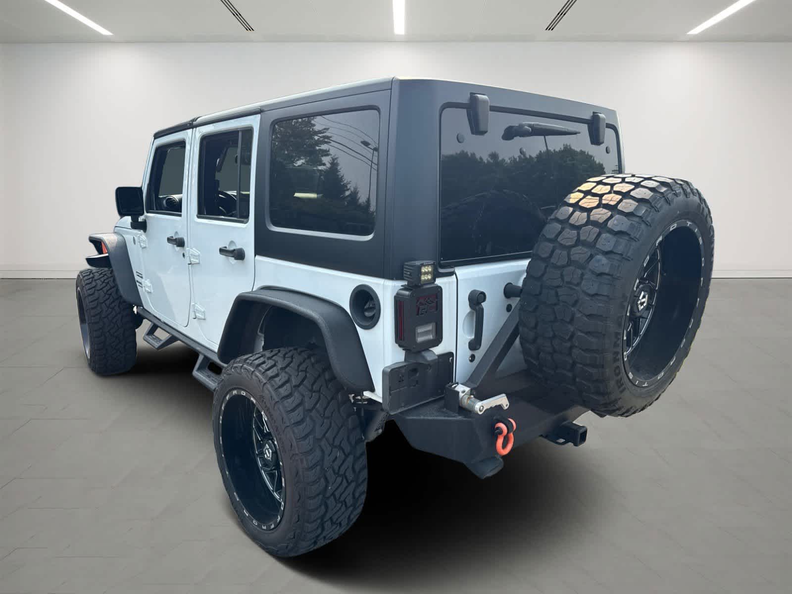 2017 Jeep Wrangler Unlimited Sport photo 4