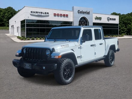 2022 Jeep Gladiator Sport Truck Crew Cab