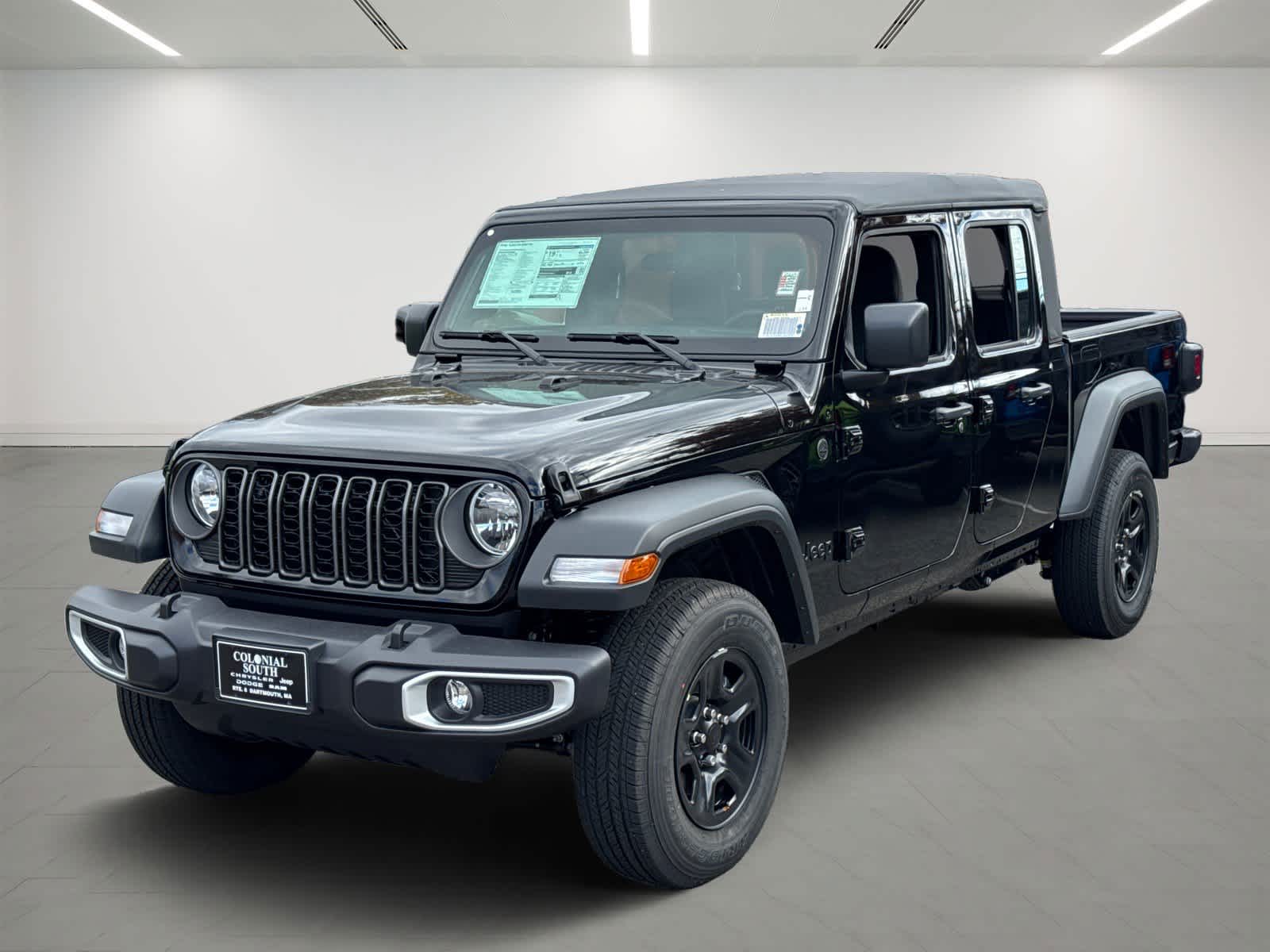 2025 Jeep Gladiator Sport's photo