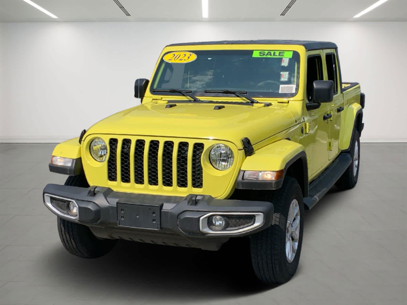 2023 Jeep Gladiator Sport S photo 2