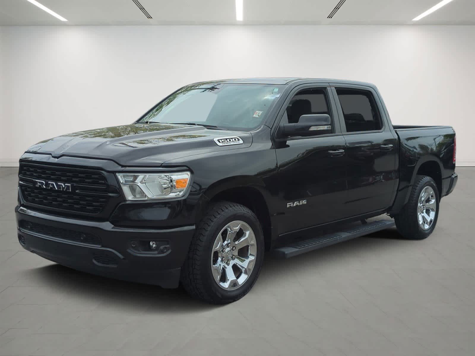 2022 RAM 1500 Big Horn/Lone Star 4x4 Crew Cab 5'7's photo