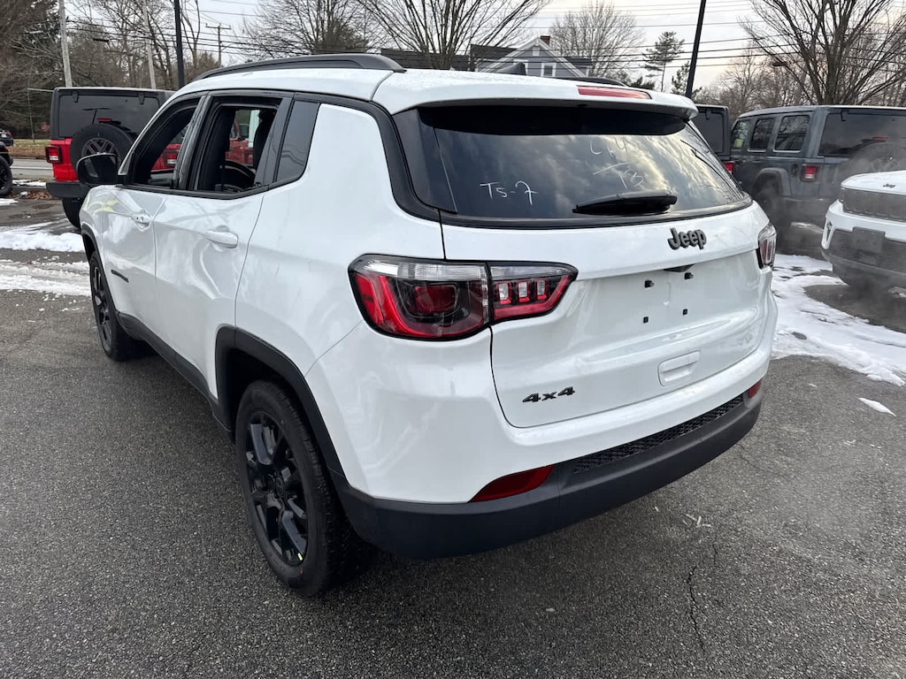 New 2026 Jeep Compass LATITUDE ALTITUDE 4X4 Sport Utility