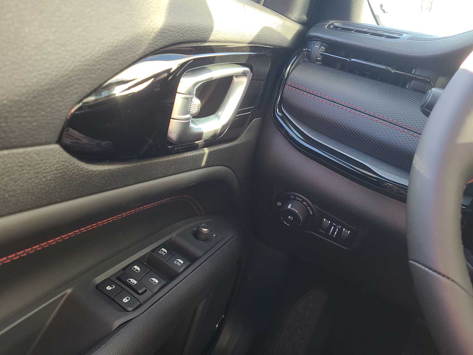2024 Jeep Compass Trailhawk - Photo 25