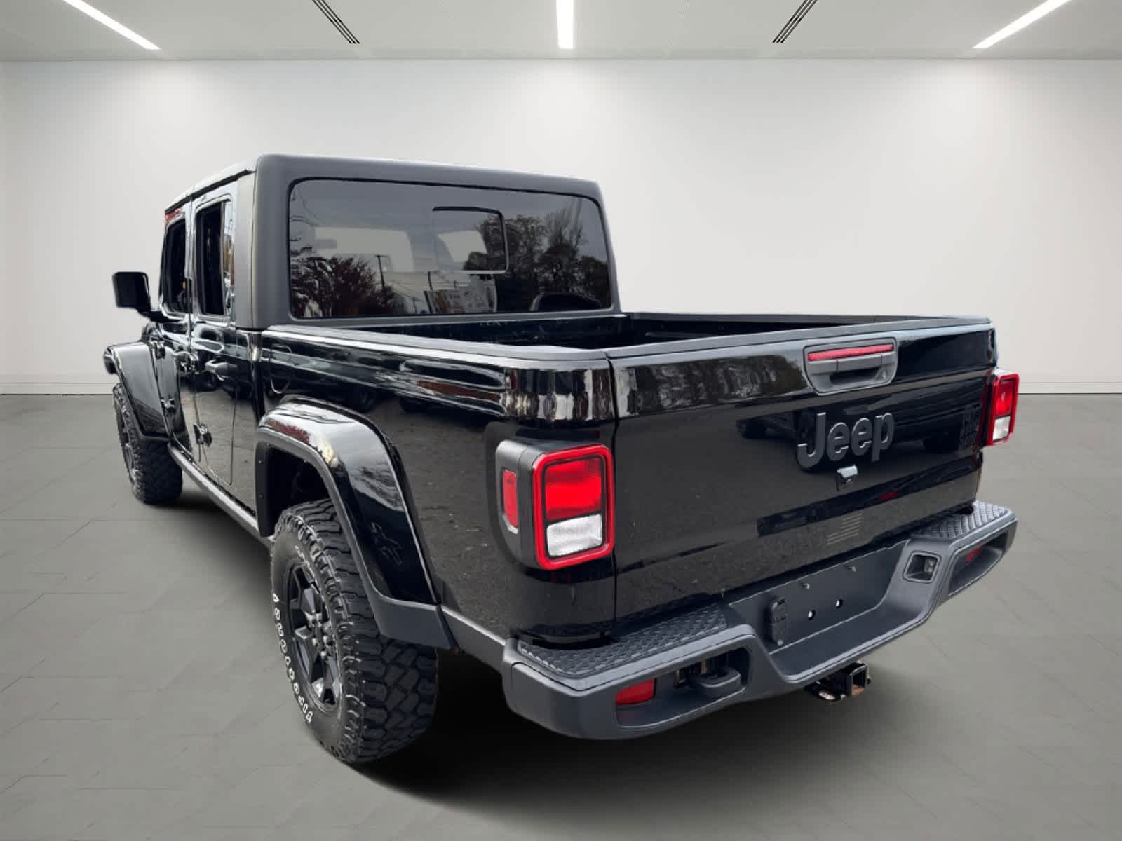 2022 Jeep Gladiator Sport photo 4