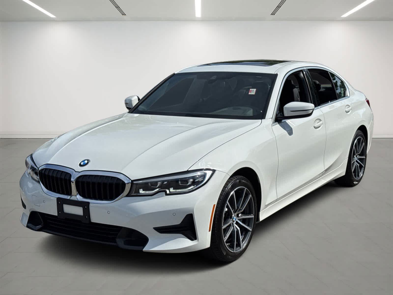 2021 BMW 3 Series 330i xDrive Sedan's photo