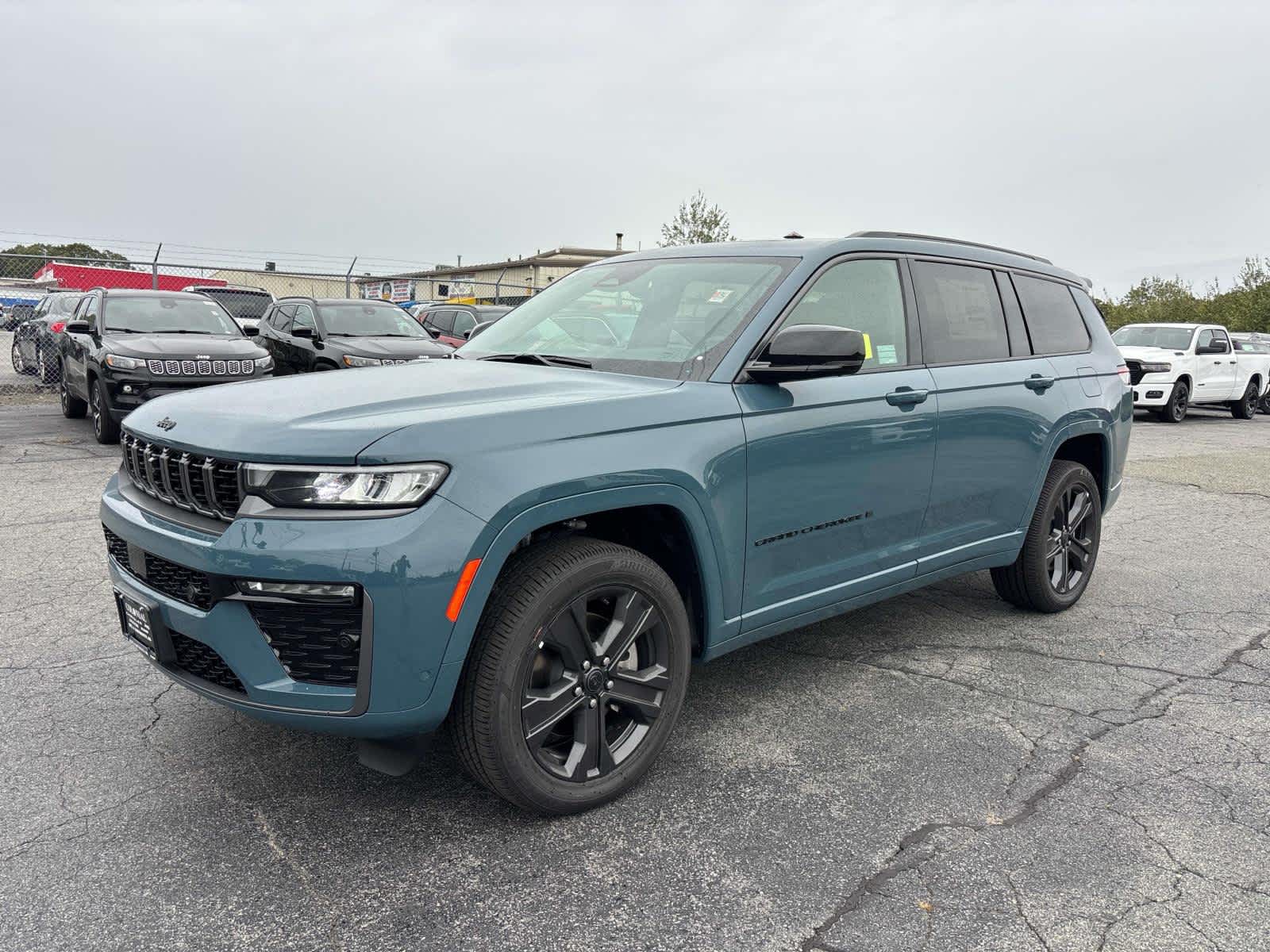 2027 Jeep Grand Cherokee L
