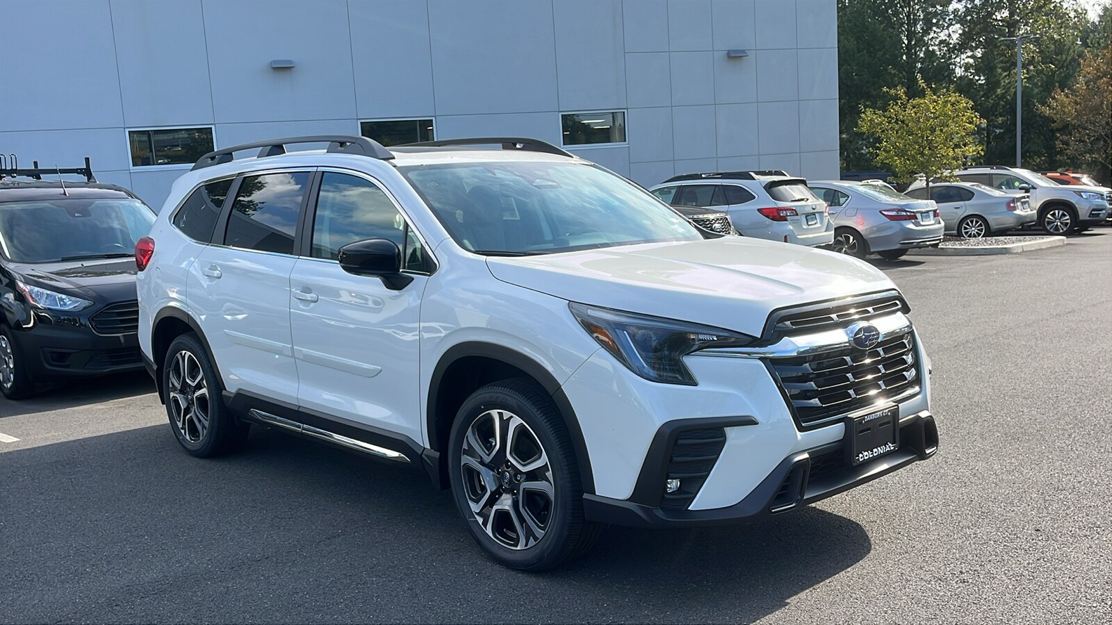 2025 Subaru Ascent Limited photo 2