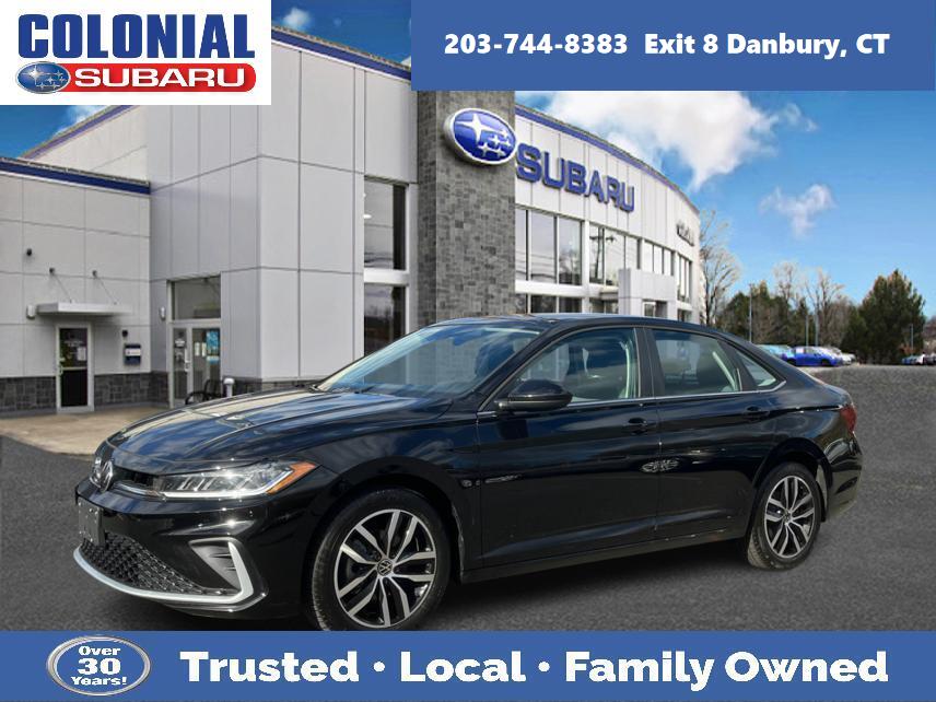 2025 Volkswagen Jetta SE's photo